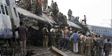 71 Tote bei Maoisten-Angriff auf Zug