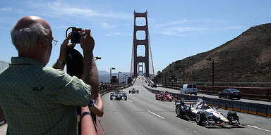 IndyCar-Parade auf Golden Gate Bridge