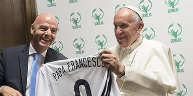 Papst ermahnt FIFA-Boss