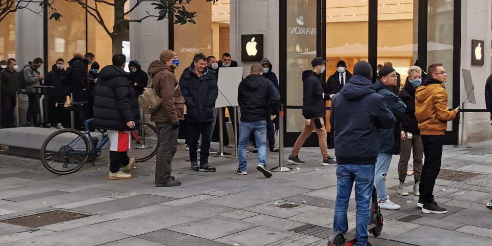 Ansturm auf das iPhone 12 in Österreich
