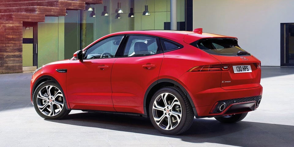 Jaguar E-Pace greift Audi Q3 & BMW X1 an