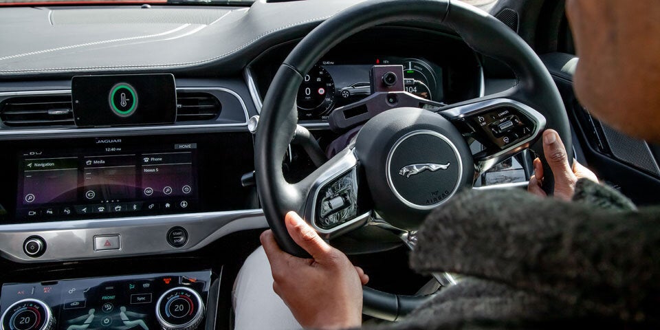 Jaguar Land Rover-Technik erkennt Gemütslage