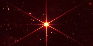 Webb-Weltraumteleskop: Erstes scharfes Foto eines Sterns