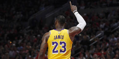 'King James' verlor bei Debüt mit Lakers