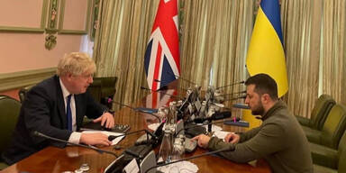 Britischer Premier Johnson trifft Selenskyj in Kiew