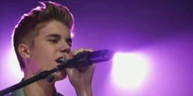 Justin Bieber - All  Around The World live