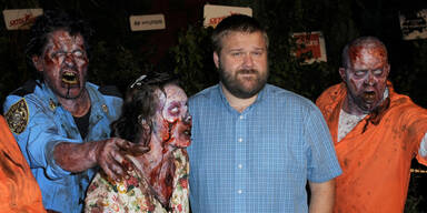 Robert Kirkman mit Walking Dead Schauspielern