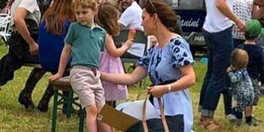Kate Middleton beeindruckt mit Billigkleid