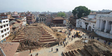 Kathmandu um drei Meter verschoben