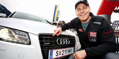 Michael Walchhofer mit dem Audi A5 Sprotback in Kitz. Bild: ÖSTERREICH/Kernmayer