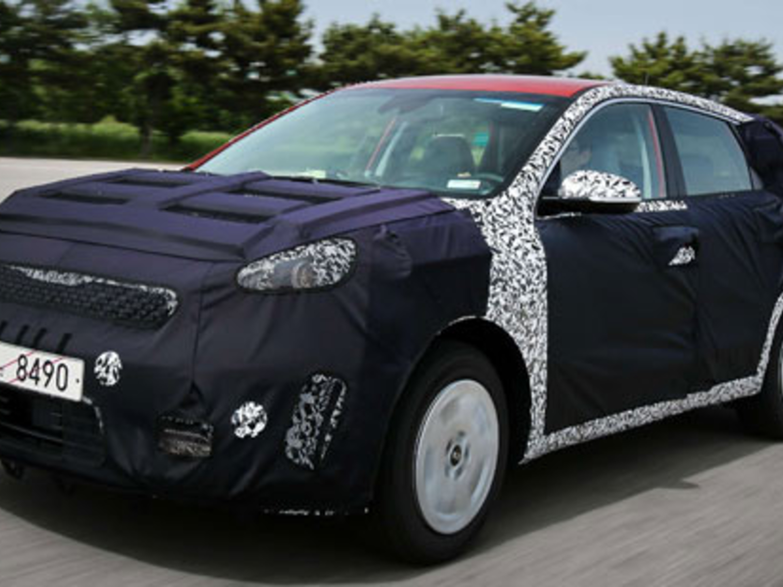 Kia Niro: Kompaktes Hybrid-SUV kommt - oe24.at