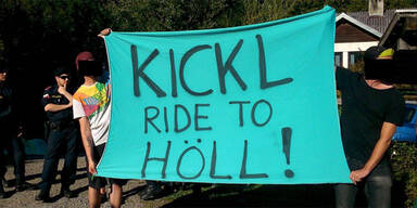 Keine Strafe für 'Kickl ride to Höll'-Plakat