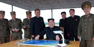 Kim schockt die Welt – und grinst dabei