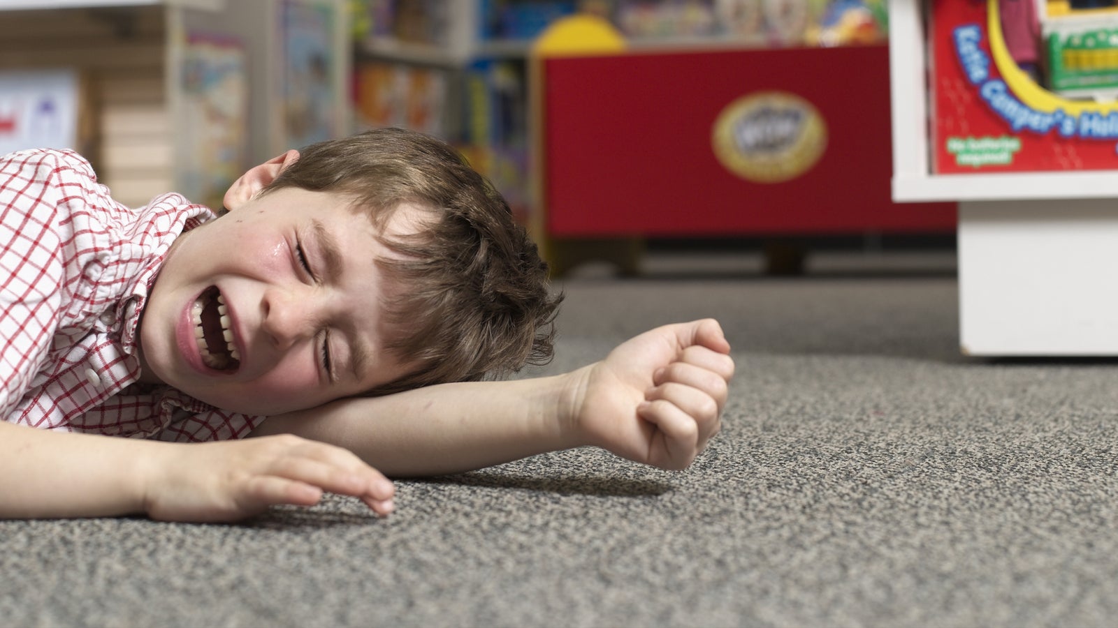 Wenn der Abschied Tränen kullern lässt: Was tun, wenn die Erzieherin den Kindergarten verlässt?