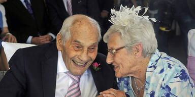 103-Jähriger heiratet 91-Jährige