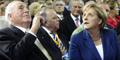 Kohl rechnet mit Angela Merkel ab