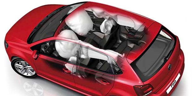 Welcher Kopf-Airbag schützt besser?