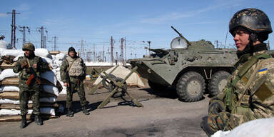 Russische Truppen stürmten Krim-Stützpunkte