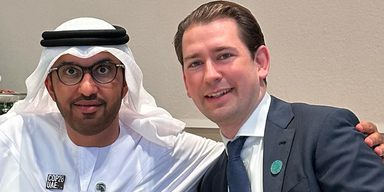 Sebastian Kurz: Selfie mit Gastgeber Sultan Ahmed Al Jaber
