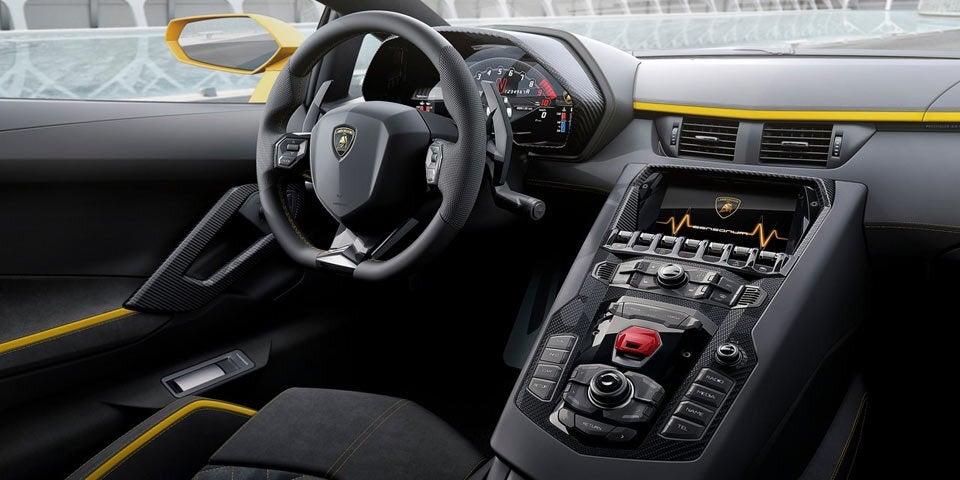 Lamborghini schärft den Aventador nach