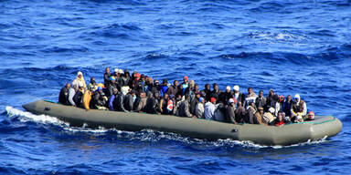 Schiff mit 160 Migranten gerettet
