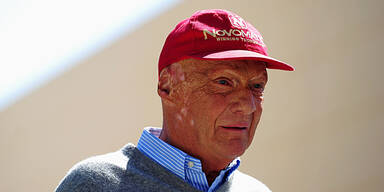 Niki Lauda ist neuer F1-König