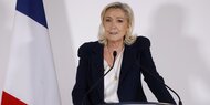 Le Pen droht mit Sturz der Regierung