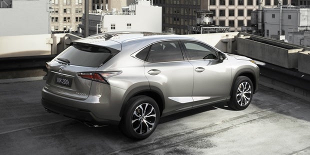 So fährt der Lexus NX ohne Hybrid-Antrieb