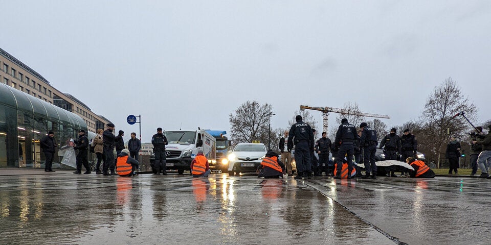 Klima-Kleber blockierten den Praterstern