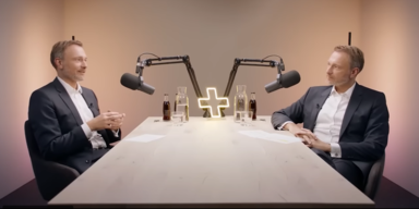 Skurriles Video: Lindner interviewt sich selbst