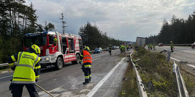 Hunderte Liter Diesel nach Lkw-Unfall auf Kärntner A2 ausgetreten