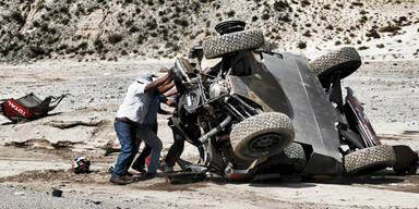 Loeb crasht bei Dakar