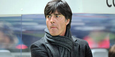 Löw mit Notelf in Holland