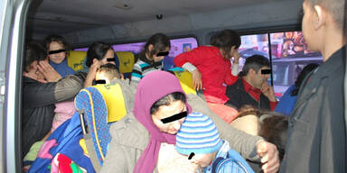 42 Personen in Kleinbus unterwegs 