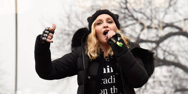 Groß-Demo gegen Trump: Madonna ruft "Revolution" aus