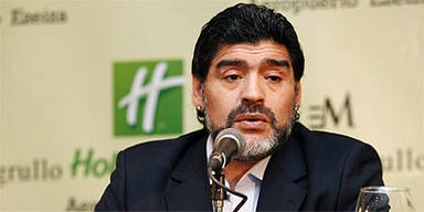 Maradona schlägt zurück