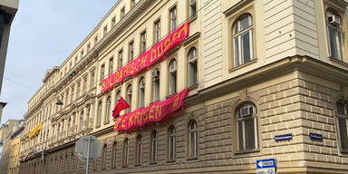 Aktivisten besetzen Haus in der Mariannengasse