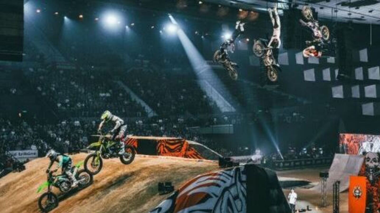 Masters of Dirt: Zusatzshows für Stunt-Fans - oe24.at