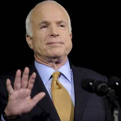 Hier gesteht John McCain seine Niederlage ein