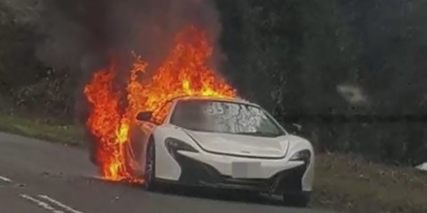 Sündteurer McLaren geht in Flammen auf