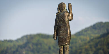 Neue Statue von Melania Trump in Slowenien enthüllt