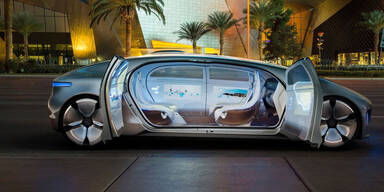 Daimler bringt als 1. Konzern Robo-Taxis