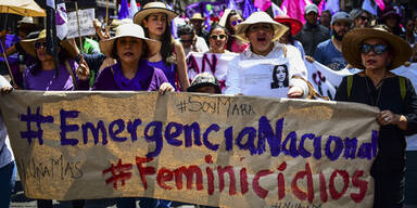 Tausende Mexikanerinnen demonstrierten gegen Gewalt an Frauen