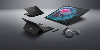 Surface Pro 6, Laptop 2 und Kopfhörer