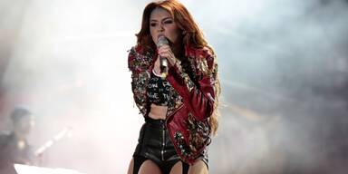 Miley Cyrus heizt ihren Fans in Ecuador ein