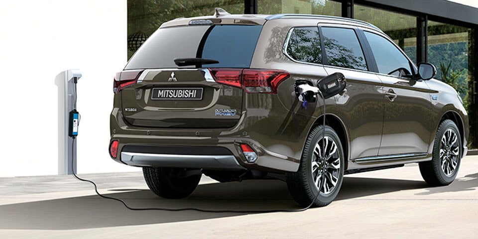 Outlander mit Plug-in-Hybrid kommt gut an
