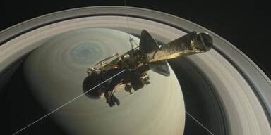 Raumsonde crasht gegen Saturn