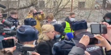 Nawalnys Ärztin von russischer Polizei verhaftet