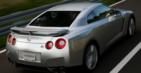 Feinschliff am Nissan GTR