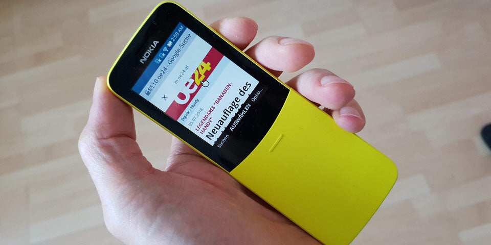 Nokia 8110: Bananen-Handy im Test